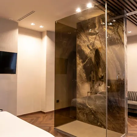 Luci Su Cavour Bed & Breakfast 4*