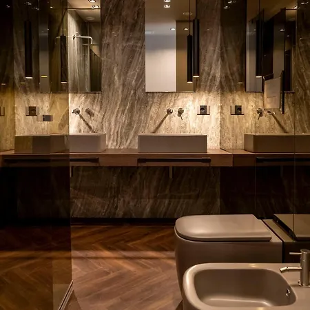 Bed & Breakfast Luci Su Cavour 4*